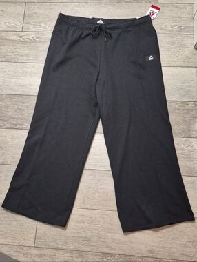 Reebok Women's Black Wide-Leg Drawstring Sweatpants With Pockets. Size XXL